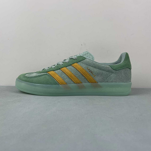 R Adidas GAZELLE  IG6783 36 36 5 37 38 38 5 39 40 40 5 41 42 42 5 43 44 44 5